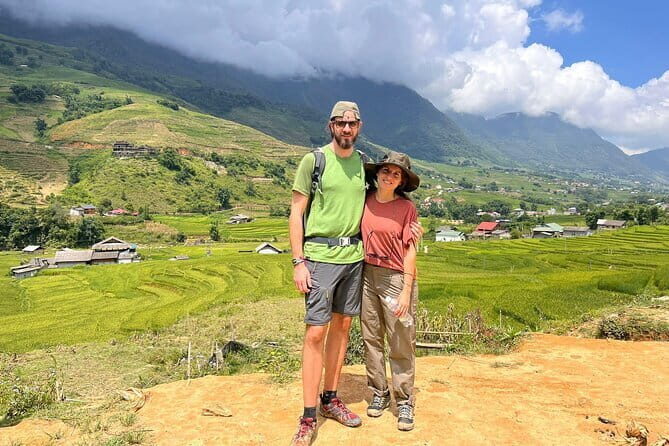 1 Day Sapa Tour Explore Y Linh Ho And Lao Chai And Ta Van Village - Stop 3: Ta Van village for Black Hmong and Tay community life