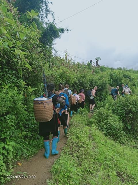 1 DAY Trek the Most Beautiful Villages of Sapa & Local Guide - How to pack for Sapa trail walking (and not suffer)