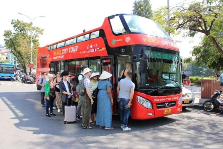 1 ROUND HANOI CITY TOUR + WATER PUPPET SHOW TICKET - Getting started at Hoan Kiem: where the bus and staff meet you