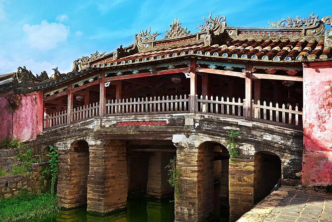 14 Days Classic Vietnam - A Private Tour from Hanoi to Saigon - Ha Long Bay With a Real Overnight: Tuan Chau, Kayak at Pearl Farm, Sung Sot Cave