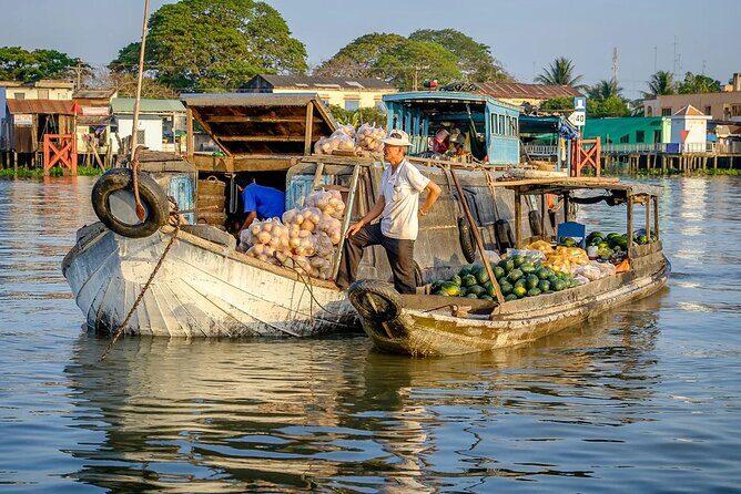 15-Day Private Tour - Vietnam Discovery & Phu Quoc Beach Escape - Hanoi Old Quarter to Water Puppets: the city’s easy first win