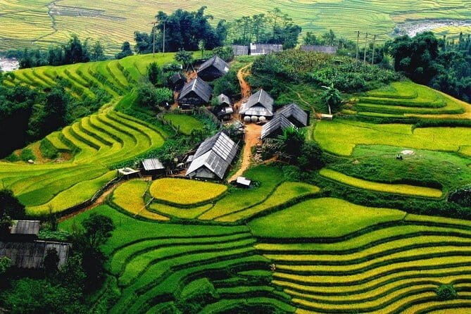 19-Day Tours | Explore the Essential and Highlights in Vietnam - Ha Long and Lan Ha Bay: sunrise routine, cave kayaking, and real water time