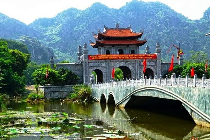 19-Day Tours | Explore the Essential and Highlights in Vietnam - Hanoi: Old Quarter ease-in, then real sites