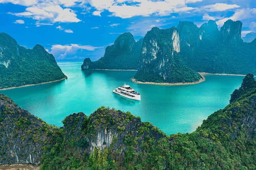 1Day 5 Stars Cruise:Swimming,Hiking & Kayaking, - Key Highlights to Look for