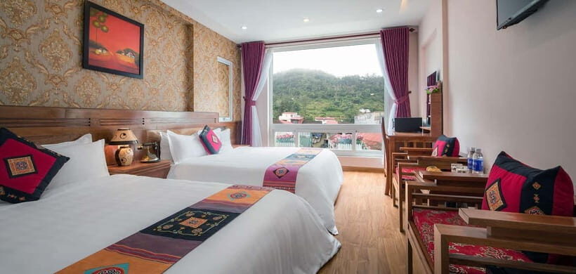 2 Day-2 Night Sapa Trekking: Overnight Train &Limousine Bus - Night Train Hanoi to Lao Cai: sleeping in the soft-sleeper reality