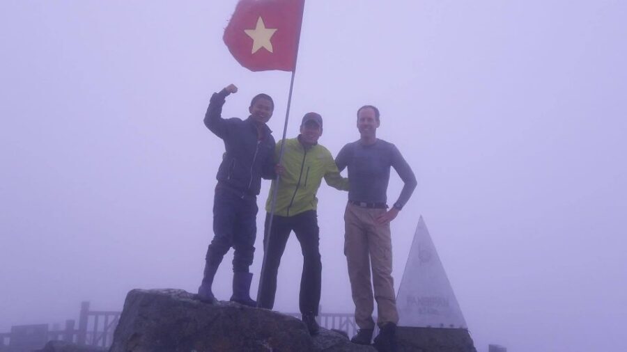 2-Day Fansipan Mountain Trek - Indochina's Highest Peak - Day 1: From Tram Ton Pass to 2,200 m and On to 2,800 m