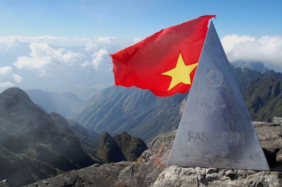 2-Day Fansipan Mountain Trek - Indochina's Highest Peak - Meeting in Sapa: Getting Ready for an Early, Efficient Start