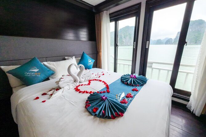 2 day Oasis Bay Cruise to Halong Bay from Hanoi - Halong Bay late morning and getting back to Hanoi