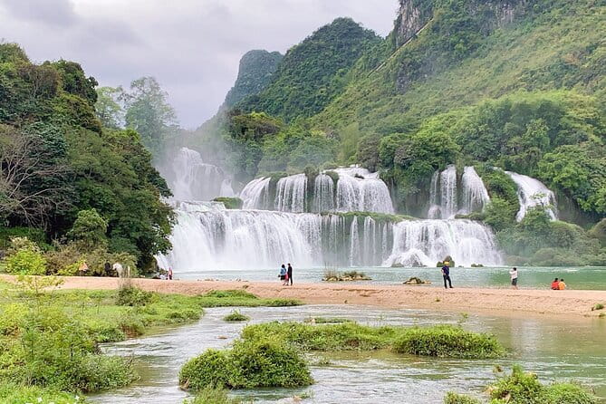 2 Day Private Tour in Tam Coc–Cuc Phuong-Van Long Nature Reserve - What to pack for sampans, tunnels, and a temple walk