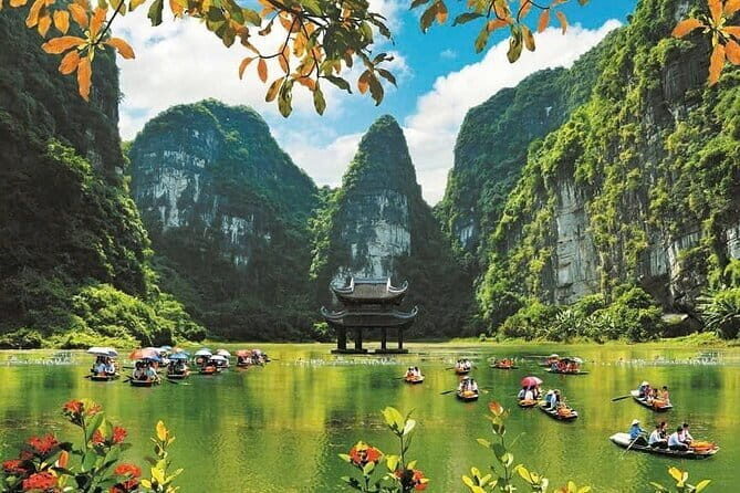 2-Day Visit All Ninh Binh Attractions from Hanoi by local experts - Day 1 Morning: Hoa Lu Ancient Capital on Two Wheels