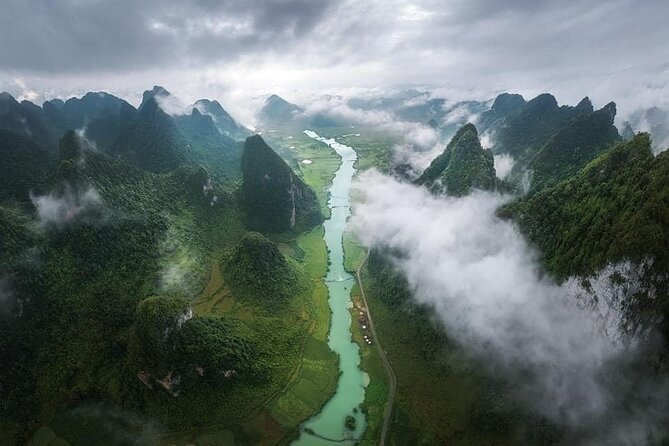 2 Days 1 Night Ban Gioc Waterfall Tour from Hanoi By Limousine - Day 2: Nguom Ngao Cave for a Change of Pace
