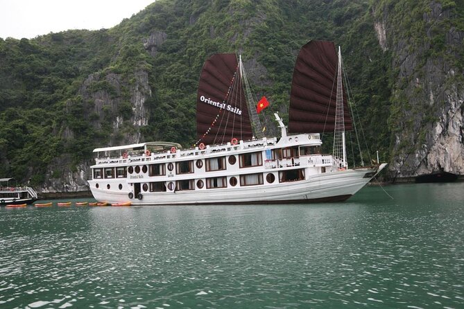 2 Days 1 Night Overnight on Cruise in Halong Bay - The Hanoi-to-Halong schedule: why 8:30 actually matters