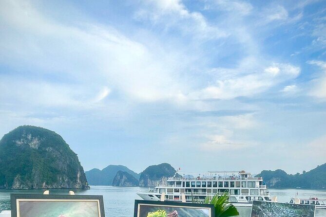 2 days - 1 night with Hera Cruise - Day 2: Tai Chi start, Drum Cave kayaking, and a hands-on food moment