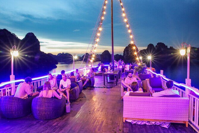 2 Days Cruise Tour in Halong Bay from Hanoi - Food and drinks on board: what’s covered and where you’ll spend extra
