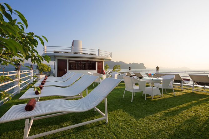 2 Days Ha long Sapphire Cruise - Day 1 on the bay: meals, views, and active options
