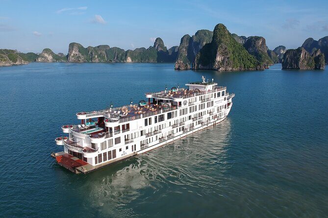 2 Days Halong Bay from Hanoi Cruise - Luon Cave: kayaking or bamboo boat through limestone halls