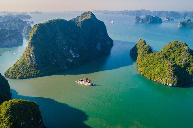 2 Days Halong Bay Tour from Hanoi - Key things you’ll notice right away