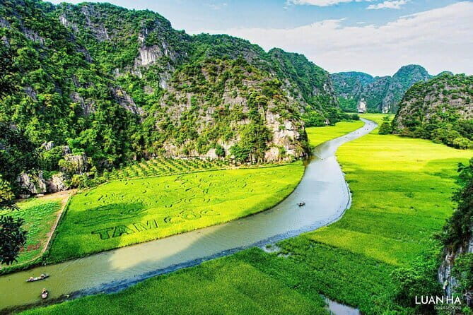 20 -Day Highlights of Vietnam, Cambodia & Thailand | Best 2026-27 - Ho Chi Minh City and the Mekong: Cai Be, floating markets, and river life