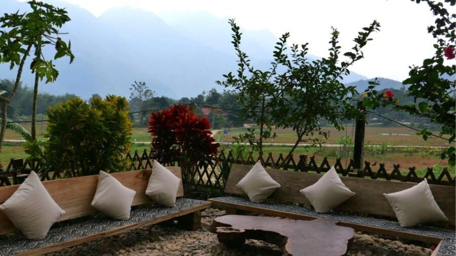 2D1N - Mai Chau for Nature Lovers (Only 3 hours from Hanoi) - Na Phon rice fields cycle + the White Thai dyeing you can take home