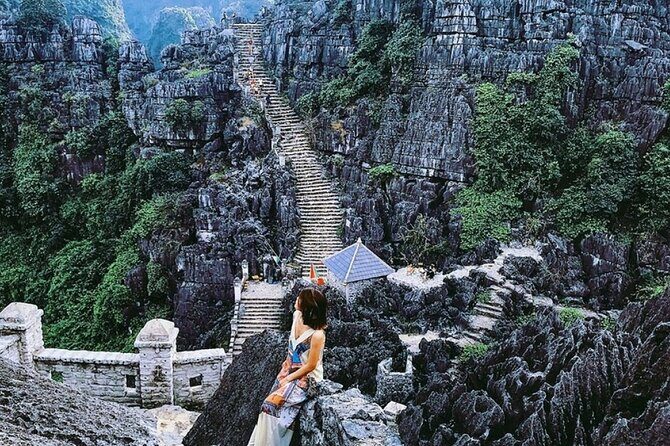 2Day-1Night: Hanoi-Ninh Binh-Ha Long Bay-Overnight in Tam Coc - Hanoi pickup to Hoa Lu: temples and a real lunch stop