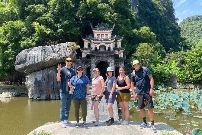 2Day-1Night: Hanoi-Ninh Binh-Ha Long Bay-Overnight in Tam Coc - From Ninh Binh to Tuan Chau Harbor: cruise day basics