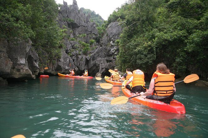 3-Day Cruise Relaxing and Kayaking on Oriental Sails - Getting from Hanoi to the cruise port without losing your day