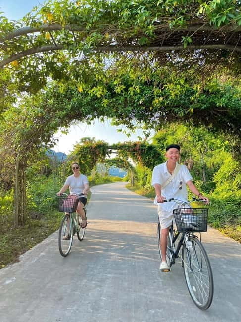 3-Day Discover the most stunning Cat Ba Island - Lan Ha Bay - Day 3: Photo Time on the Top Deck, Then Final Caves to Hanoi or Ninh Binh