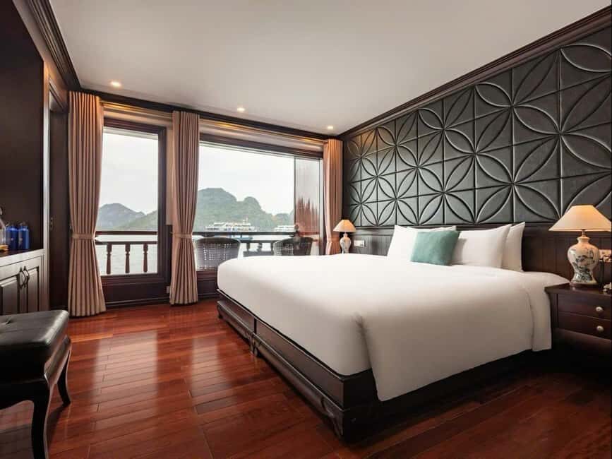3-Day: Ha Long–Lan Ha Bay & Ninh Binh 5 Stars Cruise - A 5-star cruise cabin with your own balcony (and why that matters)
