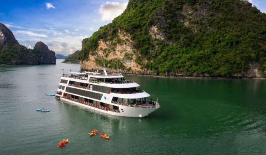 3-Day - Ninh Binh - Lan Ha Bay 5-Star Cruise & Balcony - From Hanoi to Hoa Lu: cycling through Vietnam’s old capital
