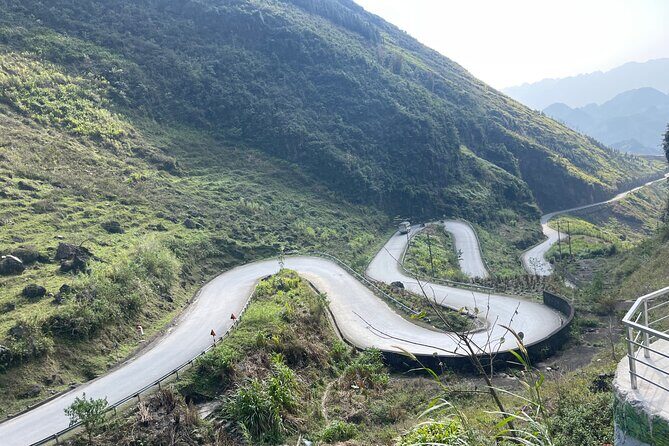 3 Days 2 Nights Ha Giang Loop Tour Small Group Local Tour Guide - Entering the Ha Giang Loop: Why This Tour Actually Feels Local