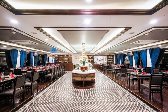 3 Days Cruise Tour in Halong Bay and Lan Ha Bay from Hanoi - Day 2 kayaks and hidden beaches: more time on the water, fewer big-city distractions