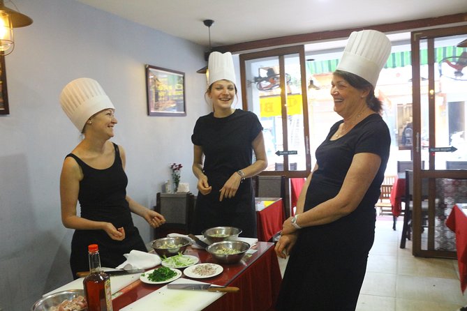 3 Dishes cooking + Egg Coffee bonus & Local Market Tour - In the Kitchen With Hoang: Procedure, Seasoning, and Knife Skills