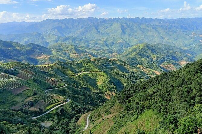 3D2N Ha Giang loop, small Private group, Private room AND with Nu - Safety and licensed riders: the part you shouldn’t skip