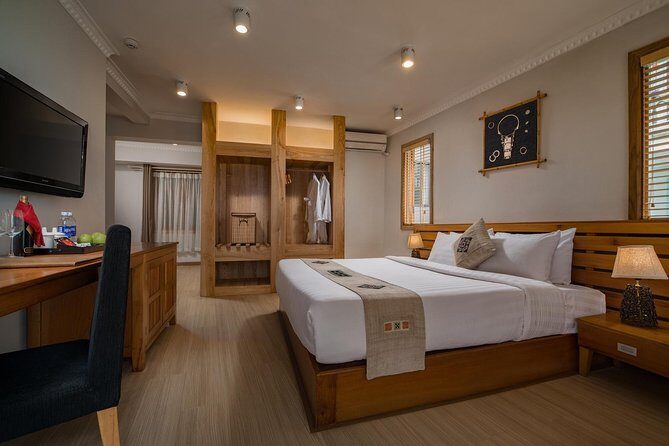 3D2N Sapa Trekking, Fansipan Legend Cable Car Ride - Comfort and logistics: vans, late starts, and group size