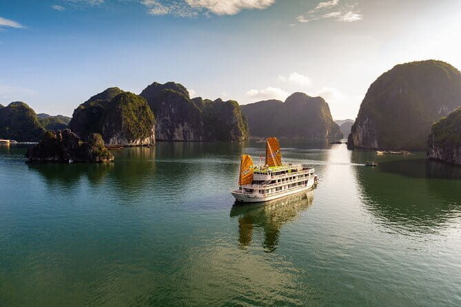 3Day Kayak & Trek to Ha Long Bay and Tamcoc (the 2nd day private) - Why Lan Ha Bay and Tam Coc feel like a smarter match