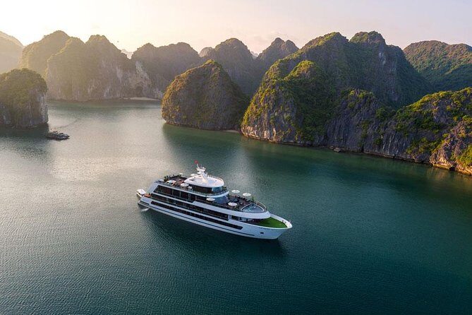 5/6/6++ stars All-Inclusive 2d/1n-ULTRA LUXURY STYLE-cruising LIKE A BOSS - Day 2: Tai Chi, Dark & Bright Cave, and spring-roll cooking class