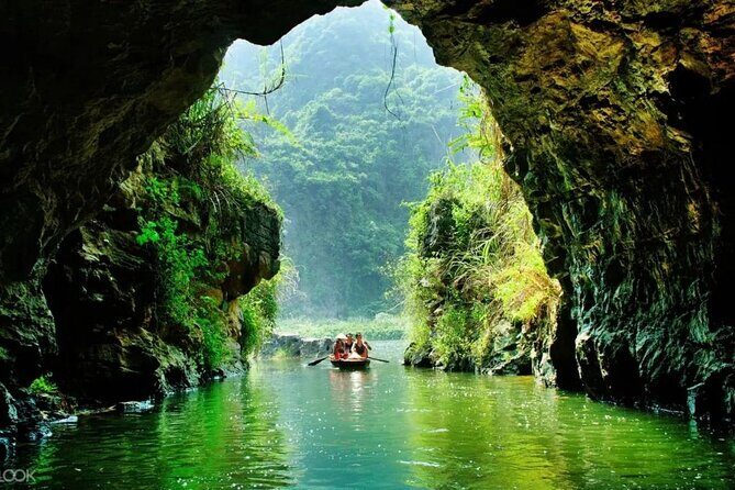 5-Day North Vietnam: Sa Pa - Ninh Binh - Halong Cruise from Hanoi - The route: Sapa, Ninh Binh, and Hạ Long in five days