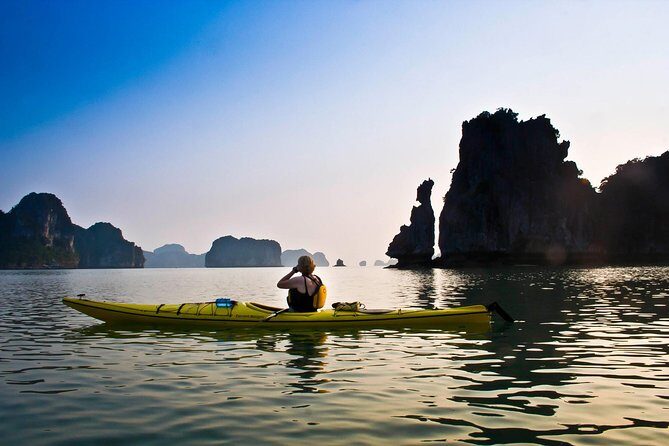 5-Day Northern Vietnam Tour: Hanoi - Ninh Binh - Halong Bay - Day 3: Sunrise on the Sundeck, Tea/Coffee Breakfast, and Pearl Farm