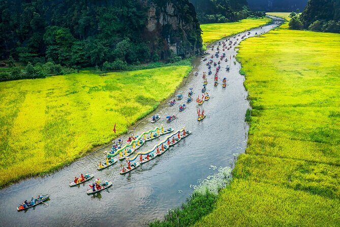 7 Days Vietnam Travel (Hanoi- Ninh Binh - Sapa - Ha Long) - Sliding into Sapa at night: sleeper bus/train strategy