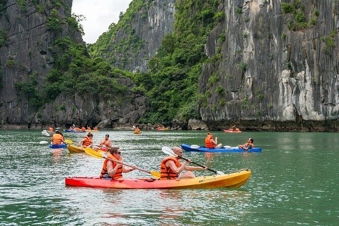 7 Days Vietnam Travel (Hanoi- Ninh Binh - Sapa - Ha Long) - Kayaking and a natural area in the morning: Pearl Village or Luon Cave