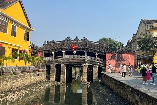 8 Days Package Tour in Vietnam - Da Nang arrival and Ba Na Hills: cable car views and the Golden Bridge area