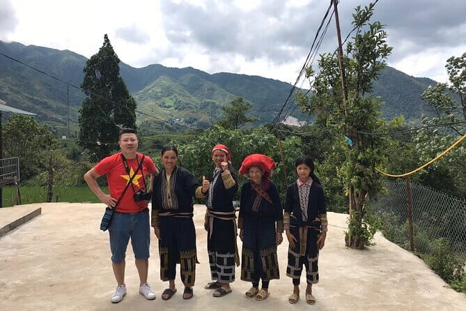 A day Trek to Rice Field in LaoChai-Tavan village-MuongHoa valley - Village Time That Feels Human: Visiting a Local House