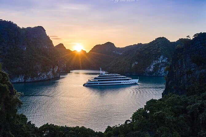 ALL Inclusive: Halong Bay Overnight Luxury Cruise Collection - Price of $179: what you’re really buying
