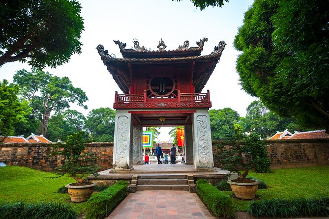 All Inclusive Hanoi Private Tour - Vietnam Military History Museum, Wartime Relics, and the Flag Tower