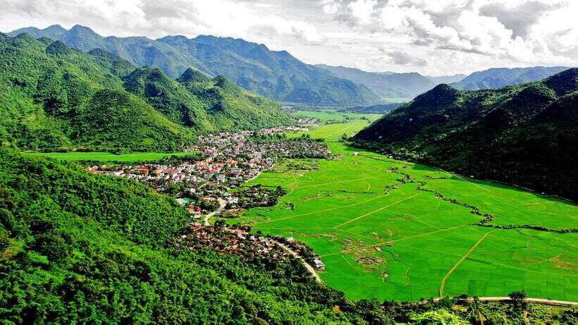 Amazing Mai Chau Day Tour- Small Group with Biking and Lunch - The Hanoi-to-Mai Chau Day: Why the timing shapes everything