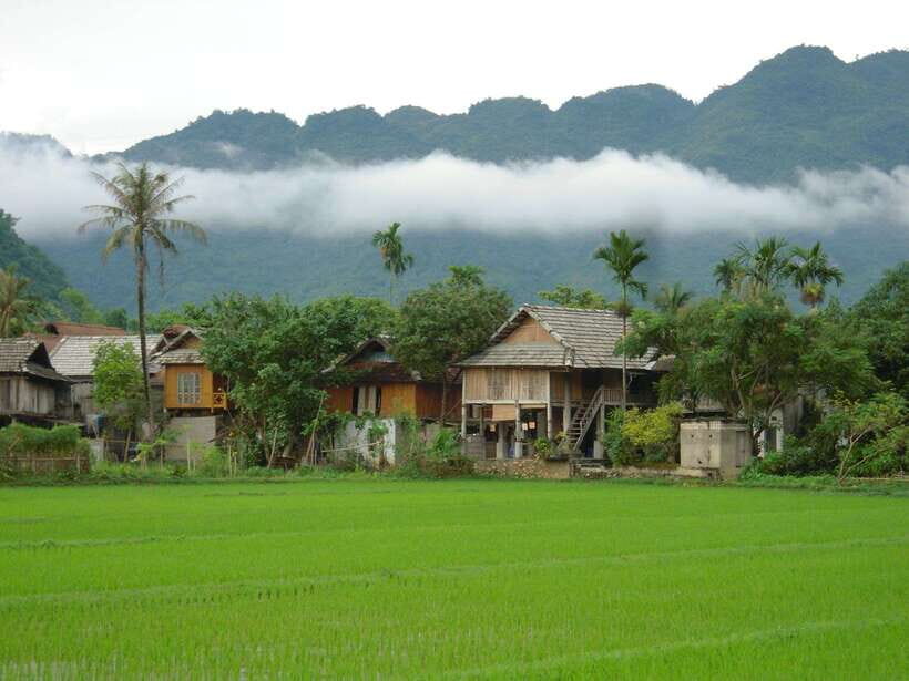 Amazing Mai Chau Day Tour- Small Group with Biking and Lunch - Thai minority home visit: The craft stop with Mrs. Mang’s family