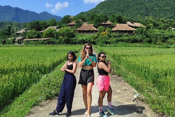 Amazing Mai Chau - Pu Luong 3 days: Waterfall, Rafting & Trekking - Day 1: Thung Khe Pass into Mai Chau rice paddies and Thai villages