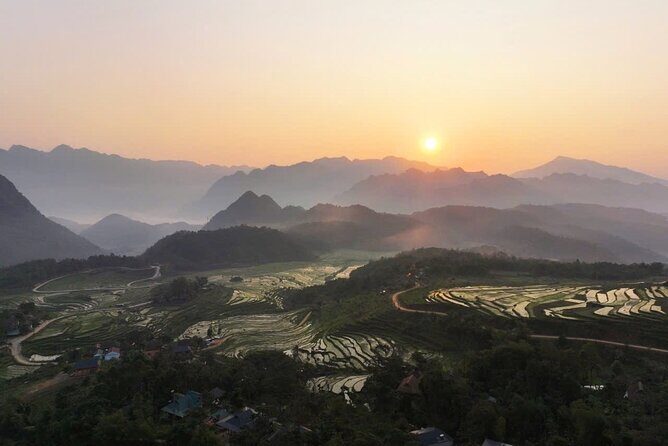Authentic Sapa Trekking Adventure Tour With Ethnic Minority Guide - Stop 1: Sapa—traditional homes, welcome drink, and photos