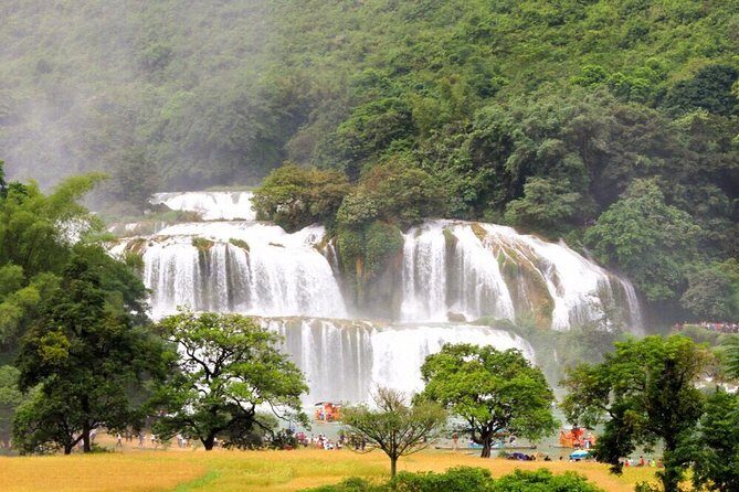 Ba Be Lake & Ban Gioc Waterfall Adventure Tour 3 Days - Ban Gioc (Detian Falls): the border waterfall you’ll remember