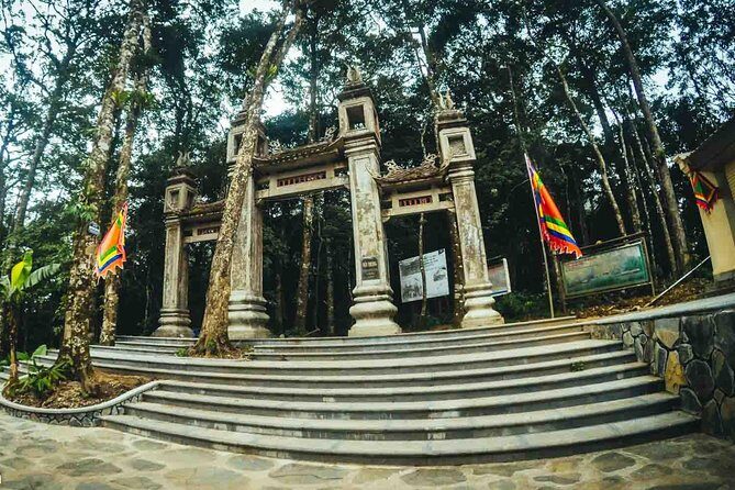 Ba Vi National Park Private Tour: Sightseeings & Jungle Hikking - Tan Vien Peak Area: When Dense Fog Becomes the View